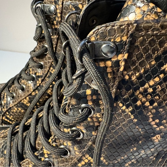 Women’s’ Circus by Sam Edelman, vegan, snakeskin colour Boots, Sz 8, like new - Picture 5 of 11